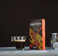 Cupplement Energy/Focus Blend Dark Roast Espresso - 10 Nespresso Koffiecups - Koffie Met Vitamines, Extra Cafeïne En Superfoods - Duurzame Biologische Afbreekbare Koffie Capsules -Koffiebenodigdheden Winkel 1200x1157